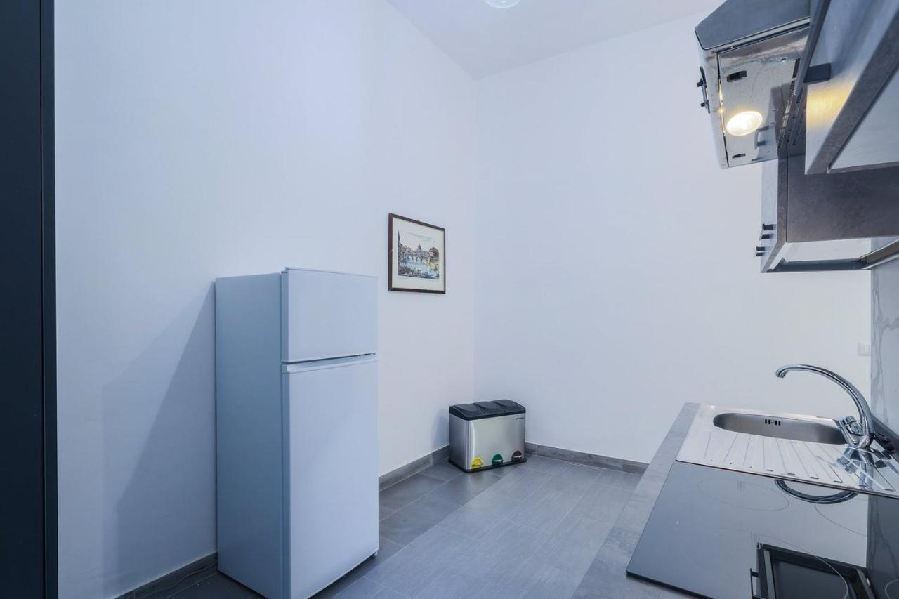 Casa Prefetti 46 B Apartment โรม ภายนอก รูปภาพ